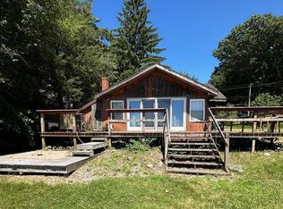 2905 W Sycamore Beach Rd, Angola, IN 46703