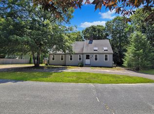 41 Wayland Rd, Hyannis, MA 02601