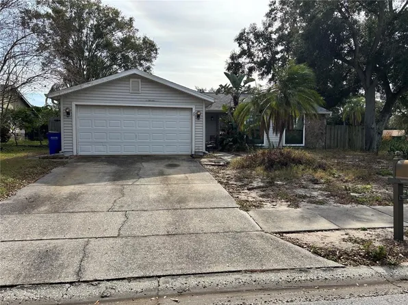 1023 Mineola Cir, Palm Harbor, FL 34683