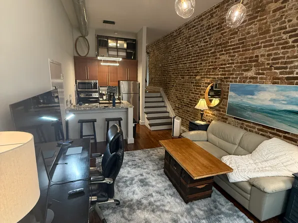 350 King St #205, Charleston, SC 29401