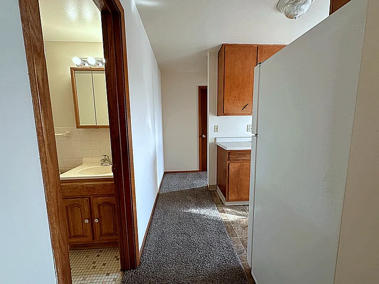 1BR Hall