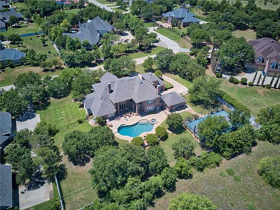 5th image of 4527 Mahogany Ln