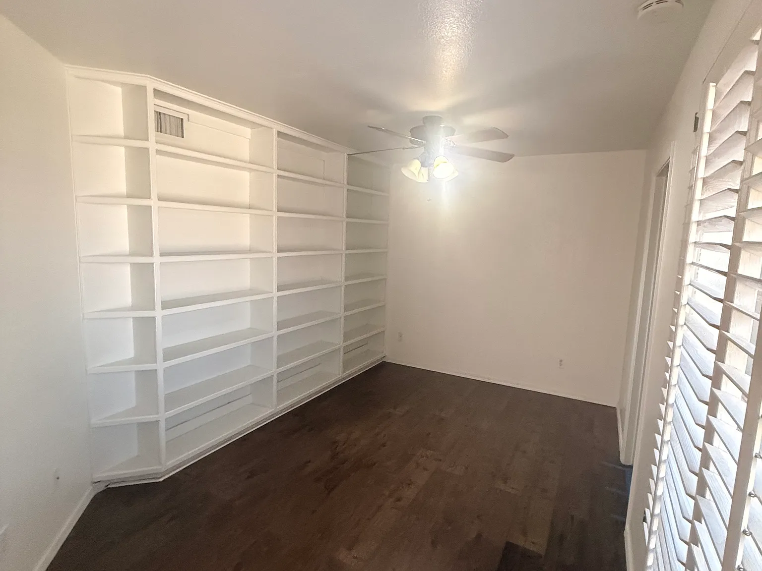 3 bed, 1386 sqft, $3,000 — Photo 3