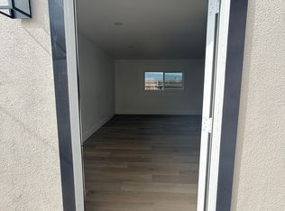 2941 Adriatic Ave, Long Beach, CA 90810