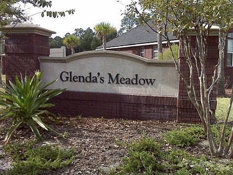 Glenda's Meadow Signage
