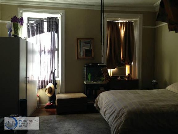 2nd image of 235 E 116th St APT 4