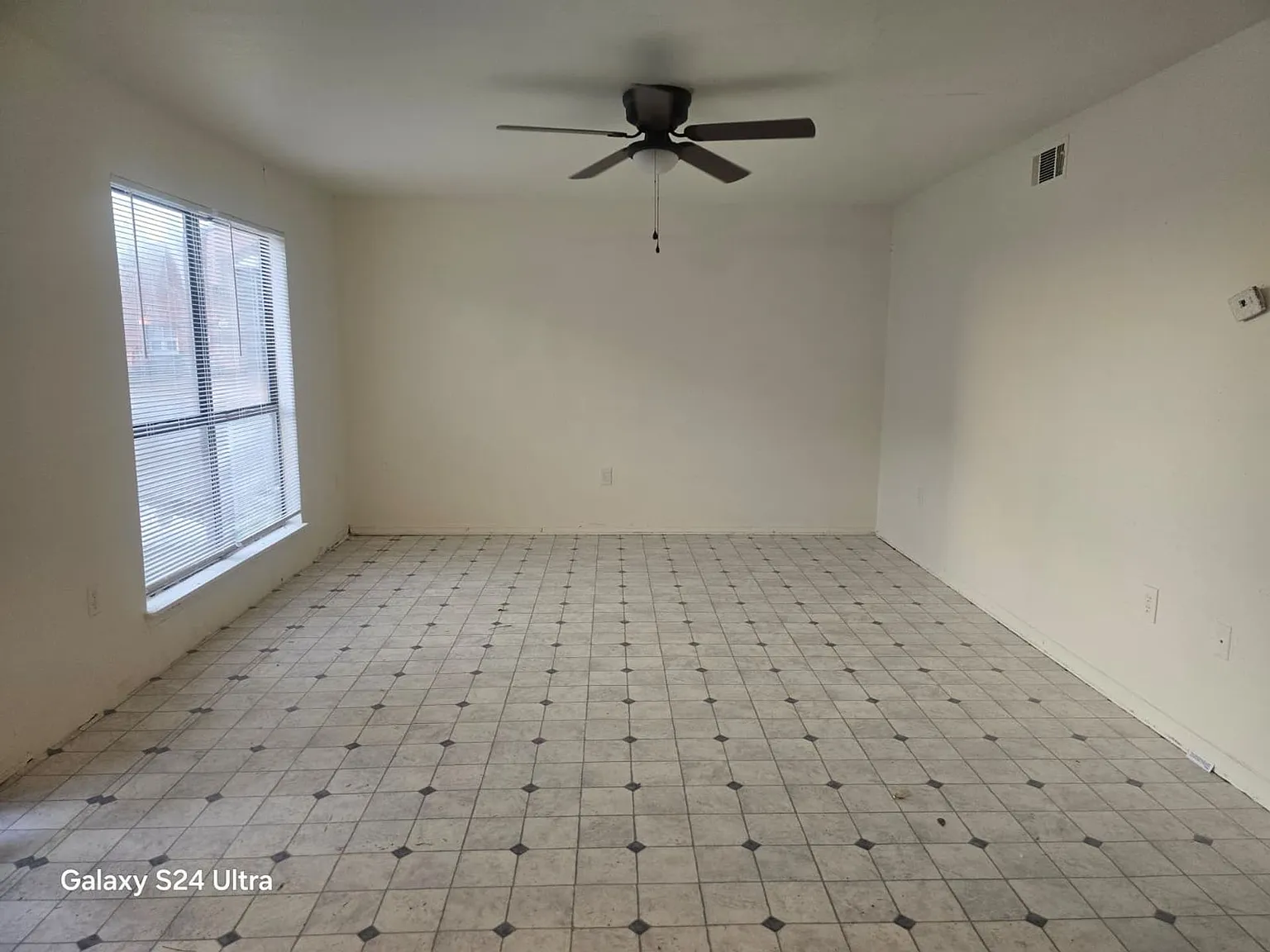 Cantebury Apartments — Photo 4