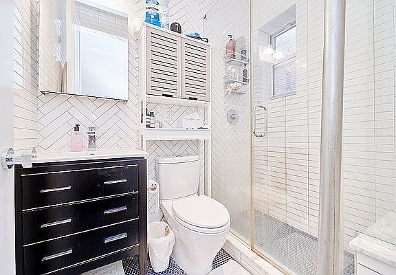 5th image of 192 E 3rd St APT 5
