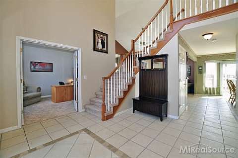 3rd image of 16242 Jenny Dr
