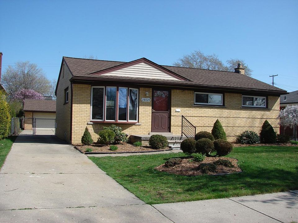 1st image of 28024 Rosebriar St