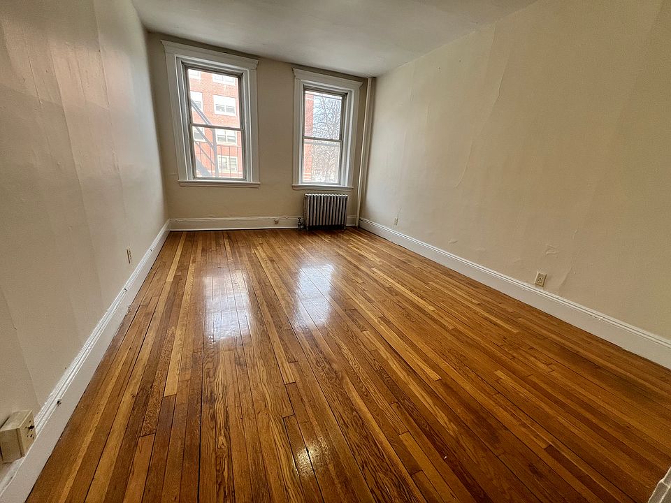 1st image of 127-131 Washington St #37