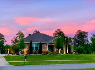 500 Tournament Ln, Freeport, FL 32439