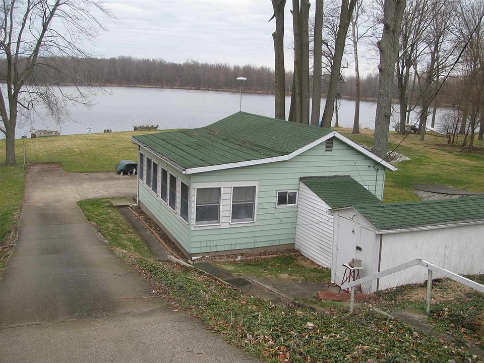 1st image of 9230 N Steinbarger Lake Dr