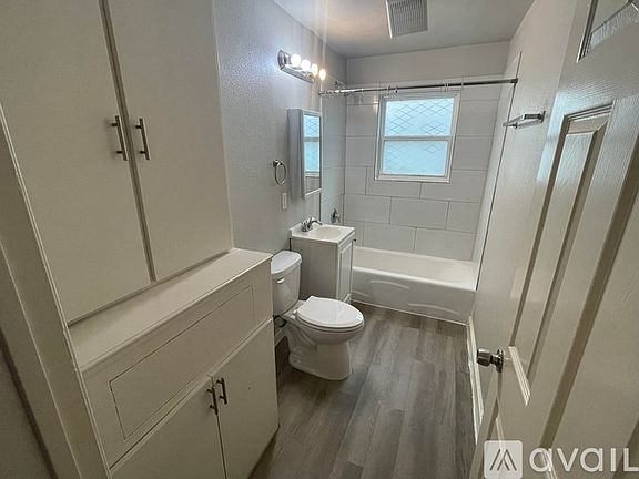 2nd image of 3505 Brewster St #2