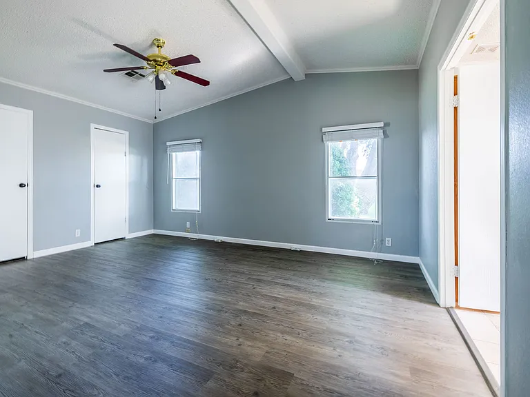 10 Road 4902 — Photo 14