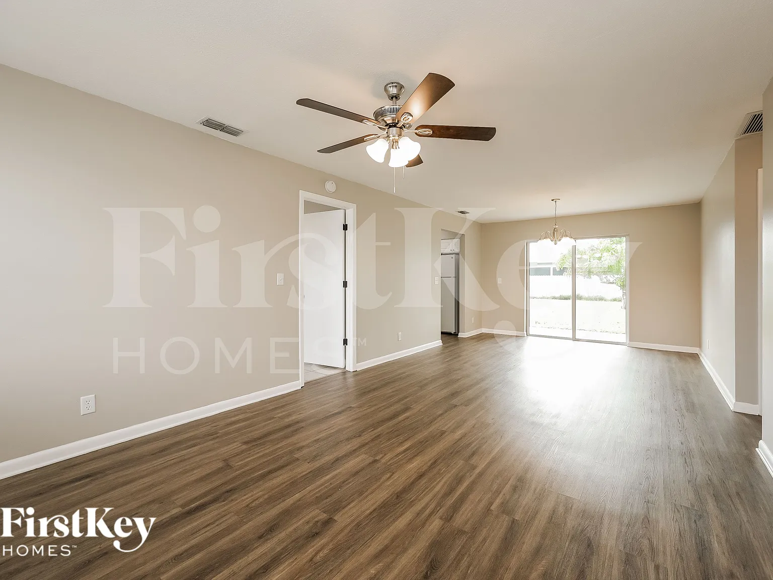 3 bed, 2.0 bath, 1148 sqft, $1,575 — Photo 2