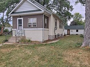 300 W 5th St, Milledgeville, IL 61051