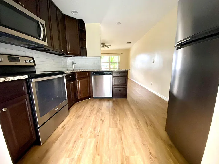 3541 Burma Ct #4 — Photo 11