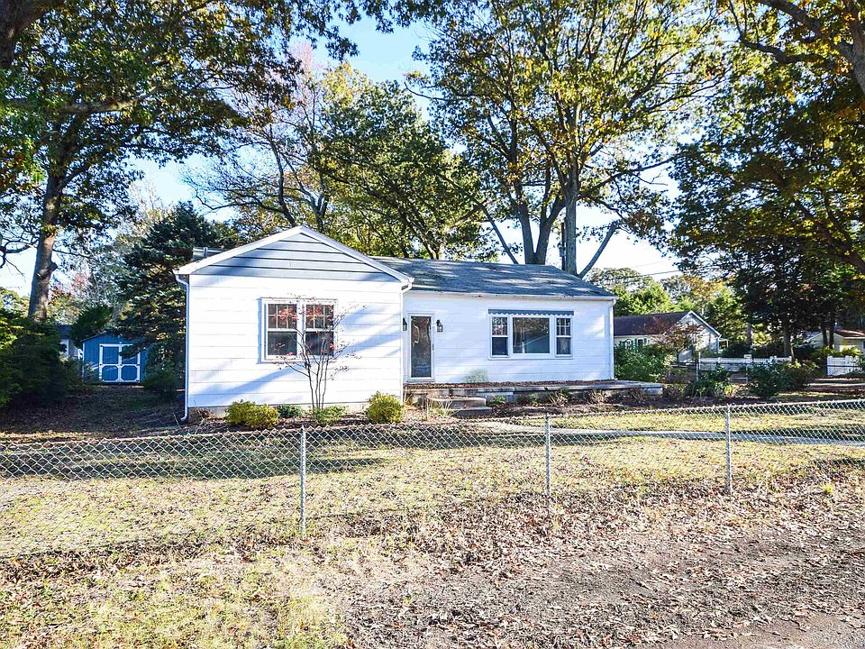 1st image of 35 Rose Ln