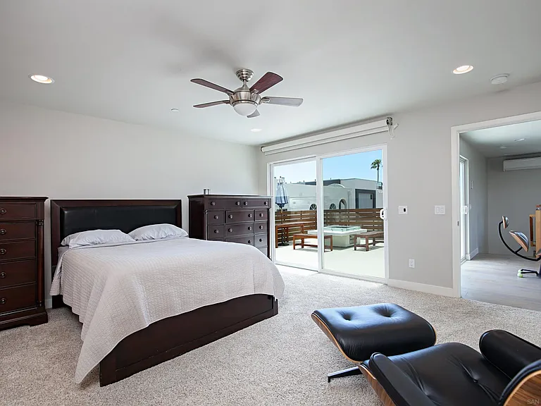 3047 Keats St — Photo 22
