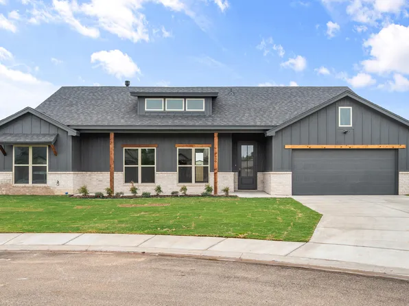 409 Cowboy Ln, Wolfforth, TX 79382