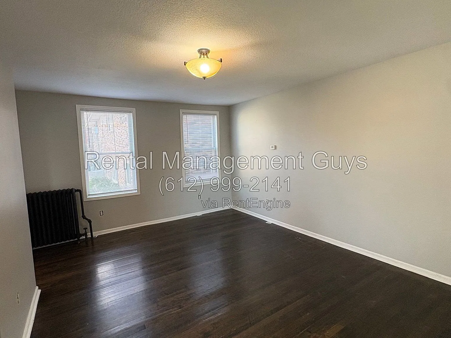 2 bed, 1.0 bath, 1200 sqft, $1,300 — Photo 2