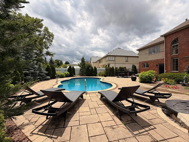 17133 Kerry Ave — Photo 20