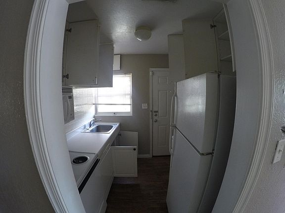4th image of 722 W Lafayette St
