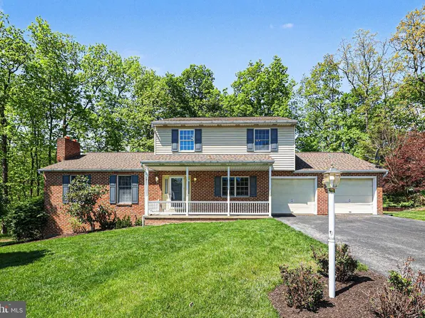 802 Leeds Ct, Harrisburg, PA 17112