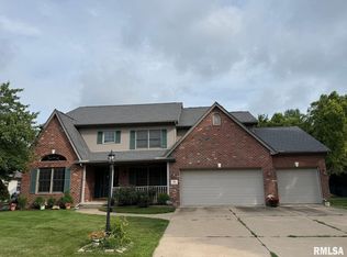 316 W Copperfield Dr, Dunlap, IL 61525