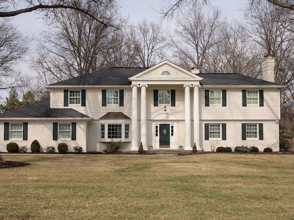 1st image of 7230 Algonquin Dr