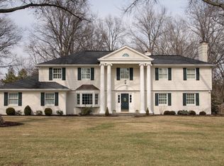 7230 Algonquin Dr, Cincinnati, OH 45243