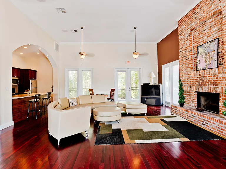 Royal Gulf Apartment Homes — Photo 7