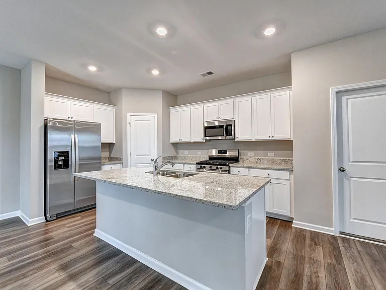 192 Golden Eagle Pkwy — Photo 5
