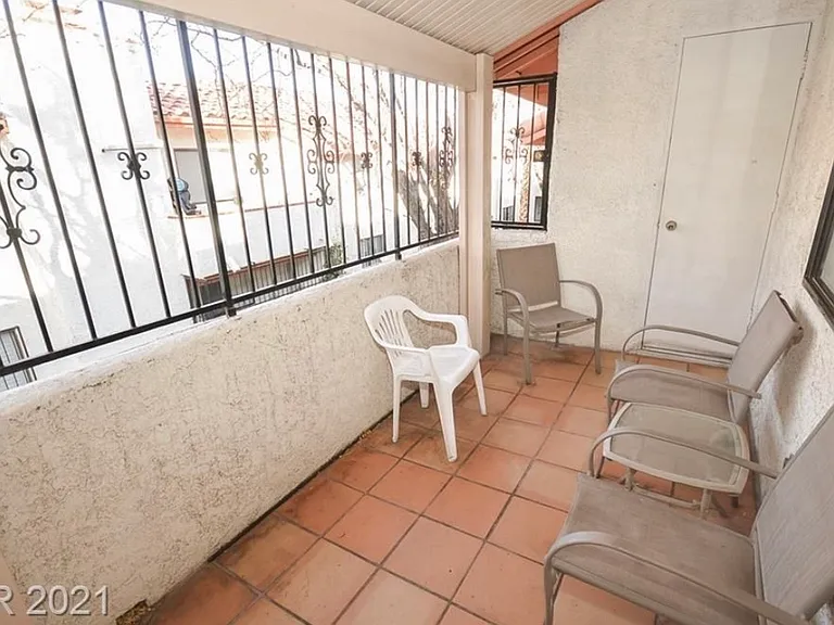 1701 E Katie Ave #82 — Photo 6
