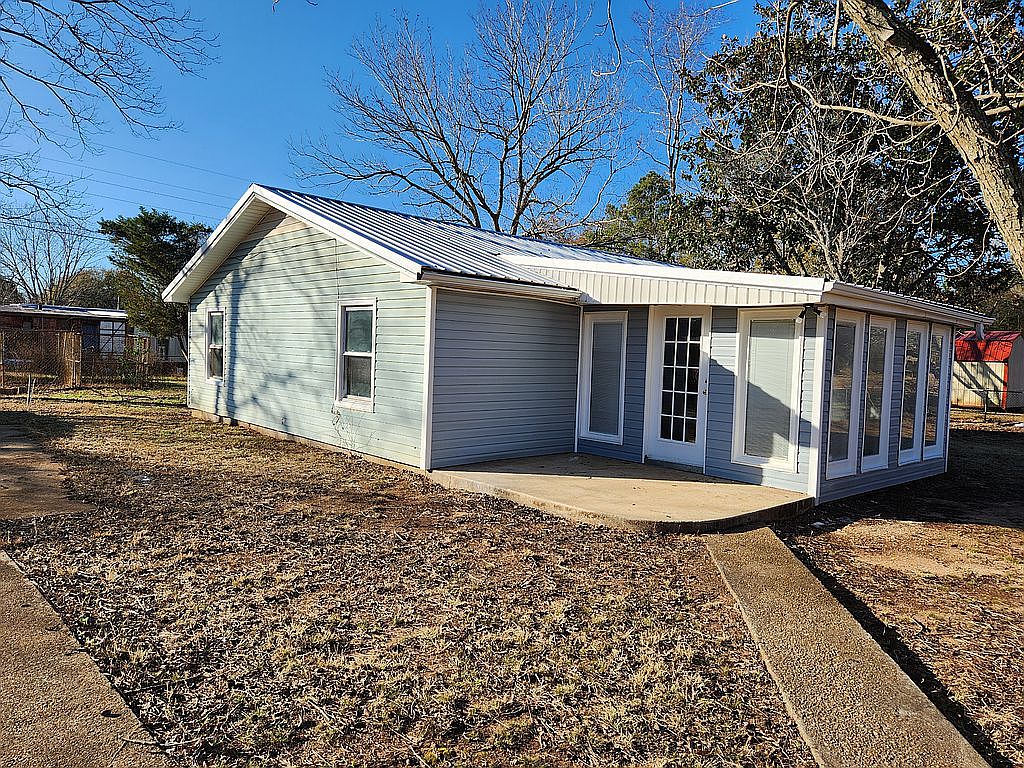 159 G St, Level Plains, AL 36322 Zillow