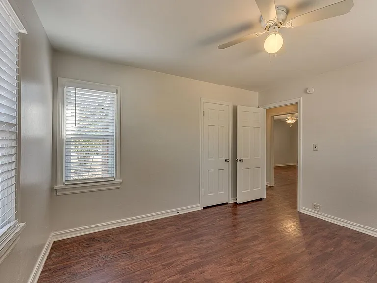 1825 NW 35th St — Photo 40