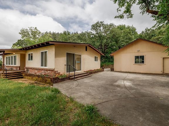 2nd image of 6680 Giovanetti Road