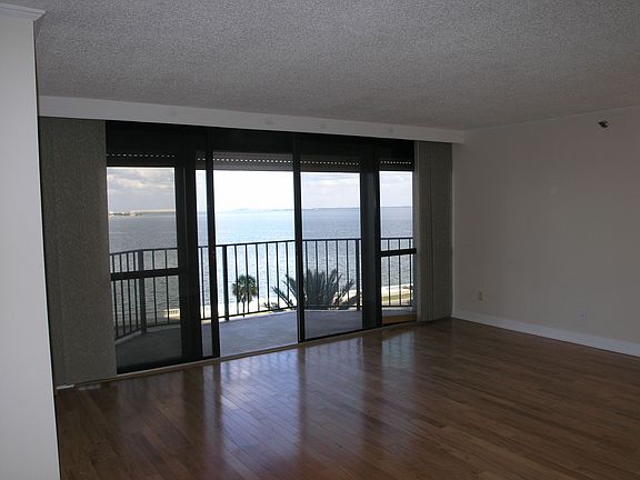 BALCONY UNIT