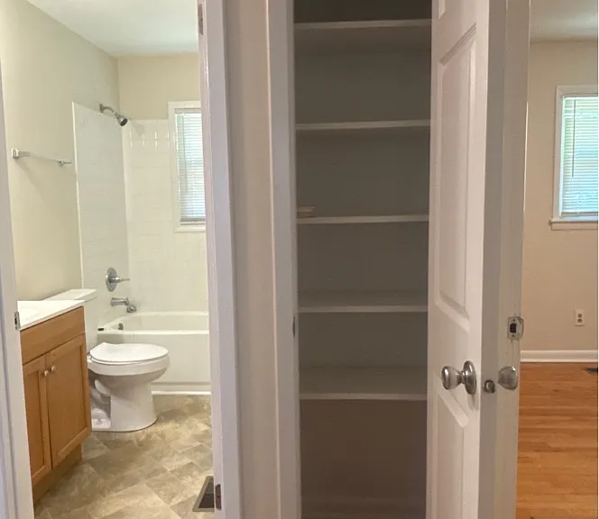 1070 Rulnick St — Photo 15