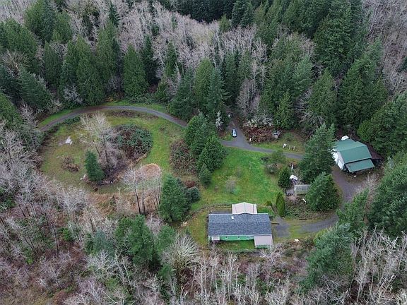 3rd image of 405 Alger Cain Lake Road
