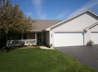 2520 Havenwood Dr UNIT E, Oshkosh, WI 54904