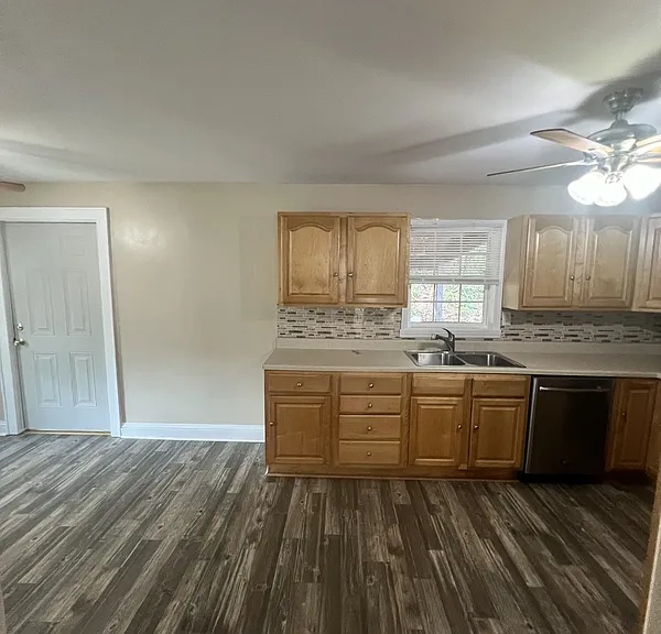 1219 East Dr — Photo 18