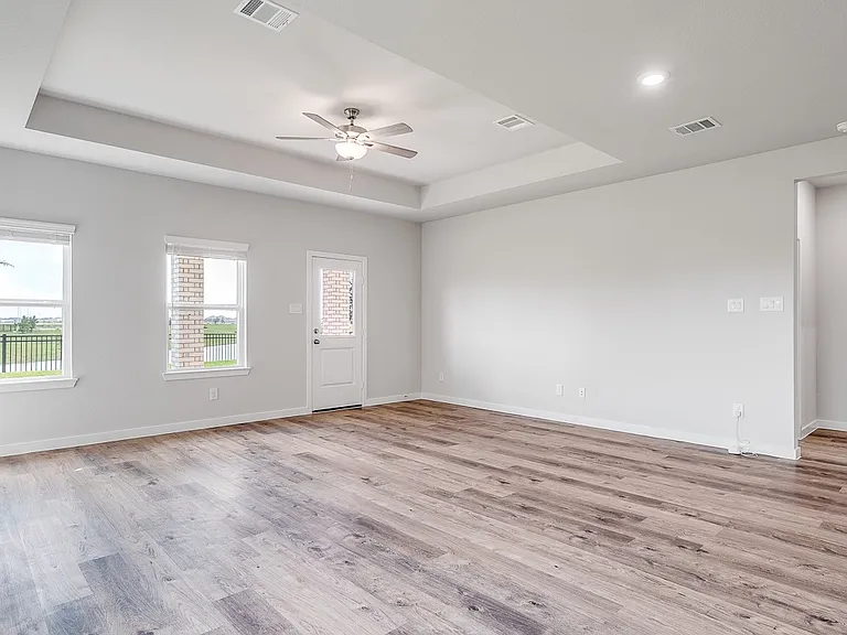 27327 Blue Pool Dr — Photo 9