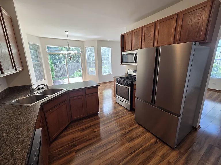 4934 Montauk Dr — Photo 10