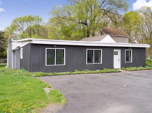 637 Violet Avenue, Hyde Park, NY 12538