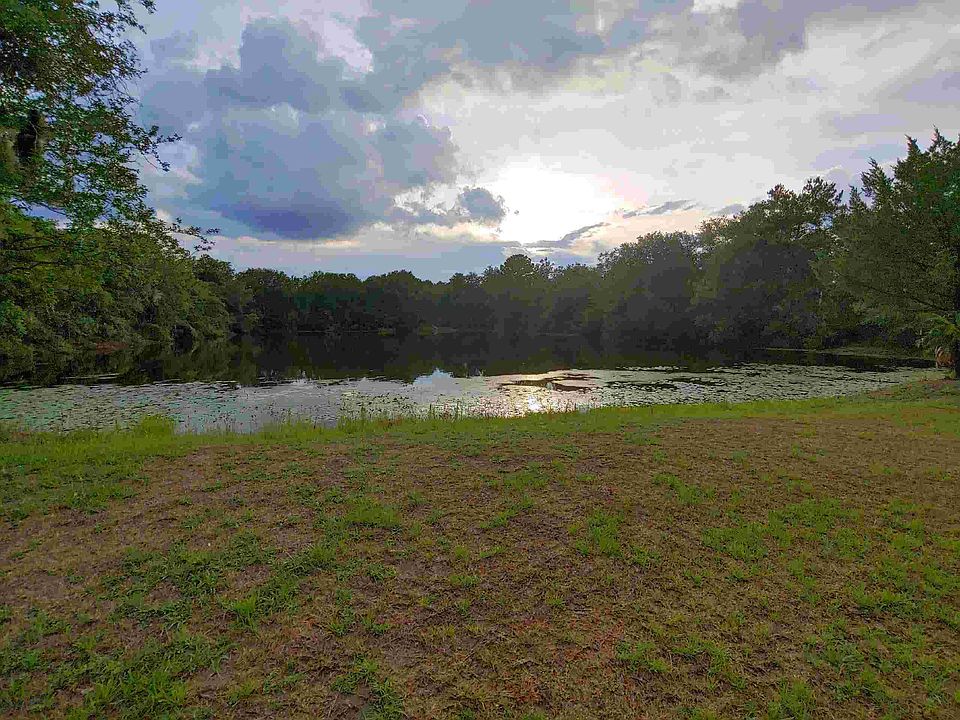 2nd image of 2420 Jones Rd