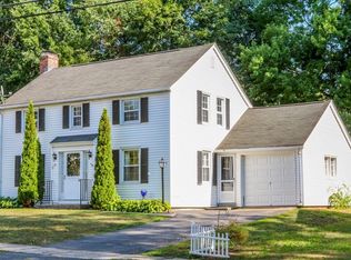 35 Bennington St, Springfield, MA 01108