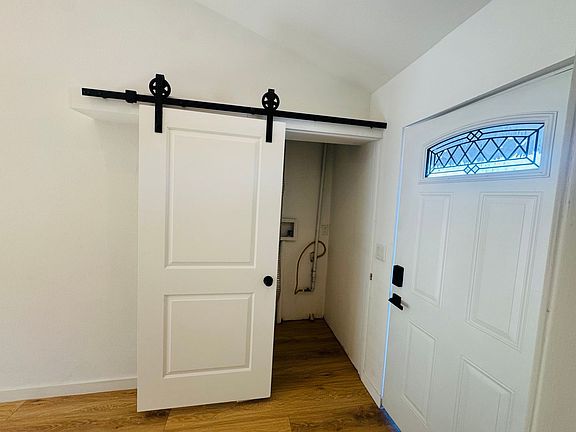 5th image of 4530 Arch St