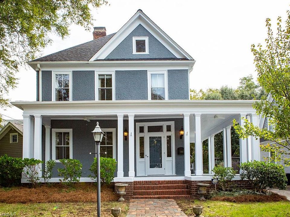 1st image of 710 Magnolia St